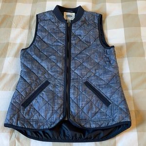 Old Navy Quilted Vest!